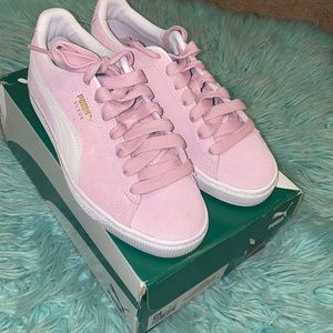 Girls Puma Sneakers